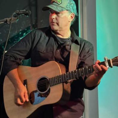 Mike Cadden acoustic set at The Airport Inn Greene